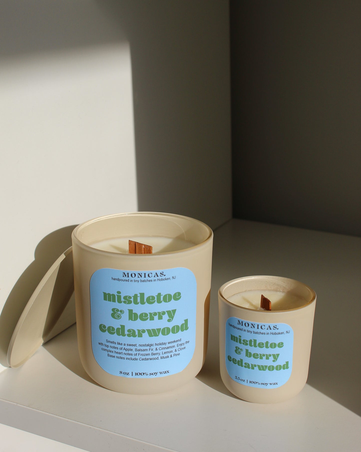 Mistletoe & Berry Cedarwood Soy Candle